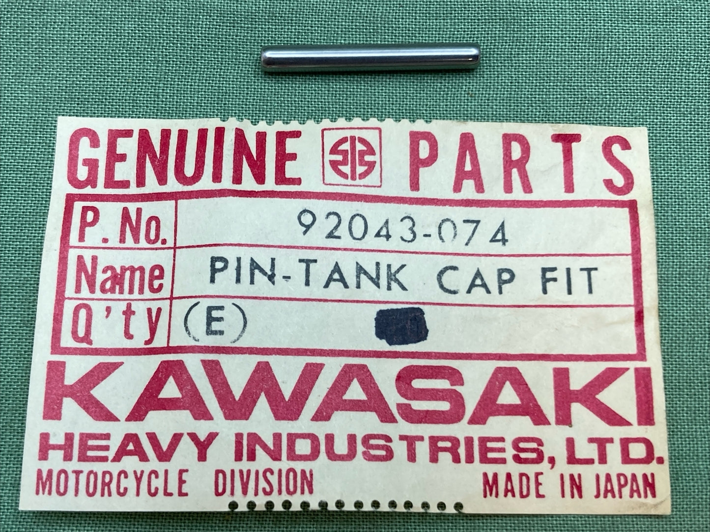NEW GENUINE KAWASAKI 92043-074 PIN-TANK CAP FIT