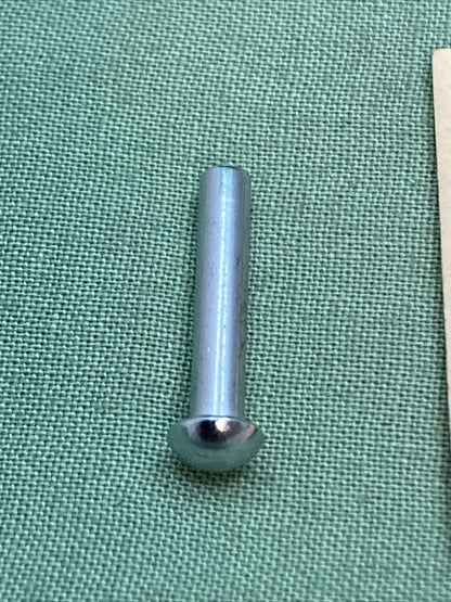 QTY 2 NEW GENUINE KAWASAKI 92043-072 PIN-HOOK