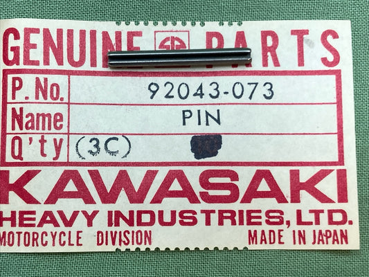 NEW GENUINE KAWASAKI 92043-073 PIN-TANK CAP STOPPER