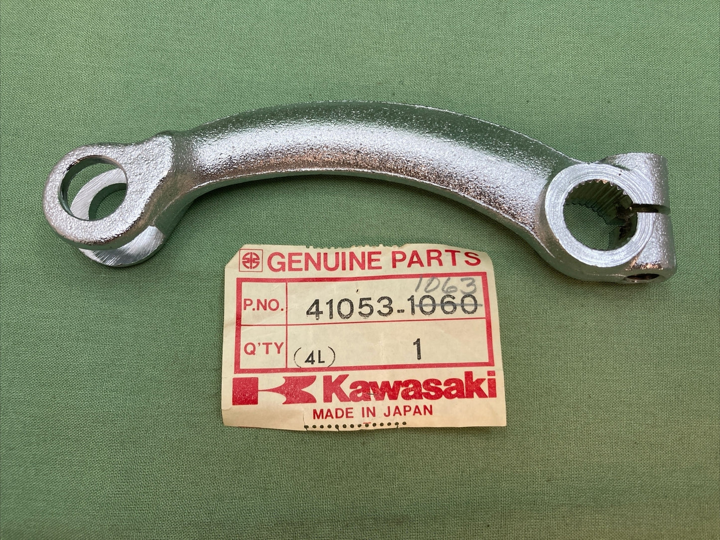 NEW GENUINE KAWASAKI 41053-1060 LEVER-BRAKE CAM SUPERSEDED 41053-1063