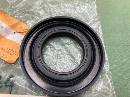 NEW REPLACES KAWASAKI 92049-1239 OIL SEAL