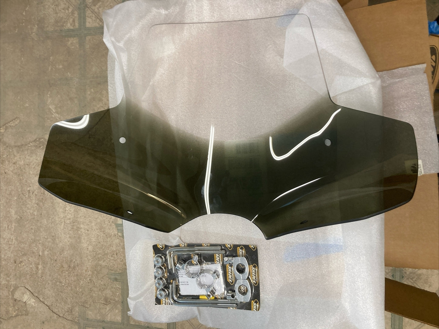 NEW MEMPHIS SHADES MEM2311 Malibu 4-Point Mount Windshield Gradient Black