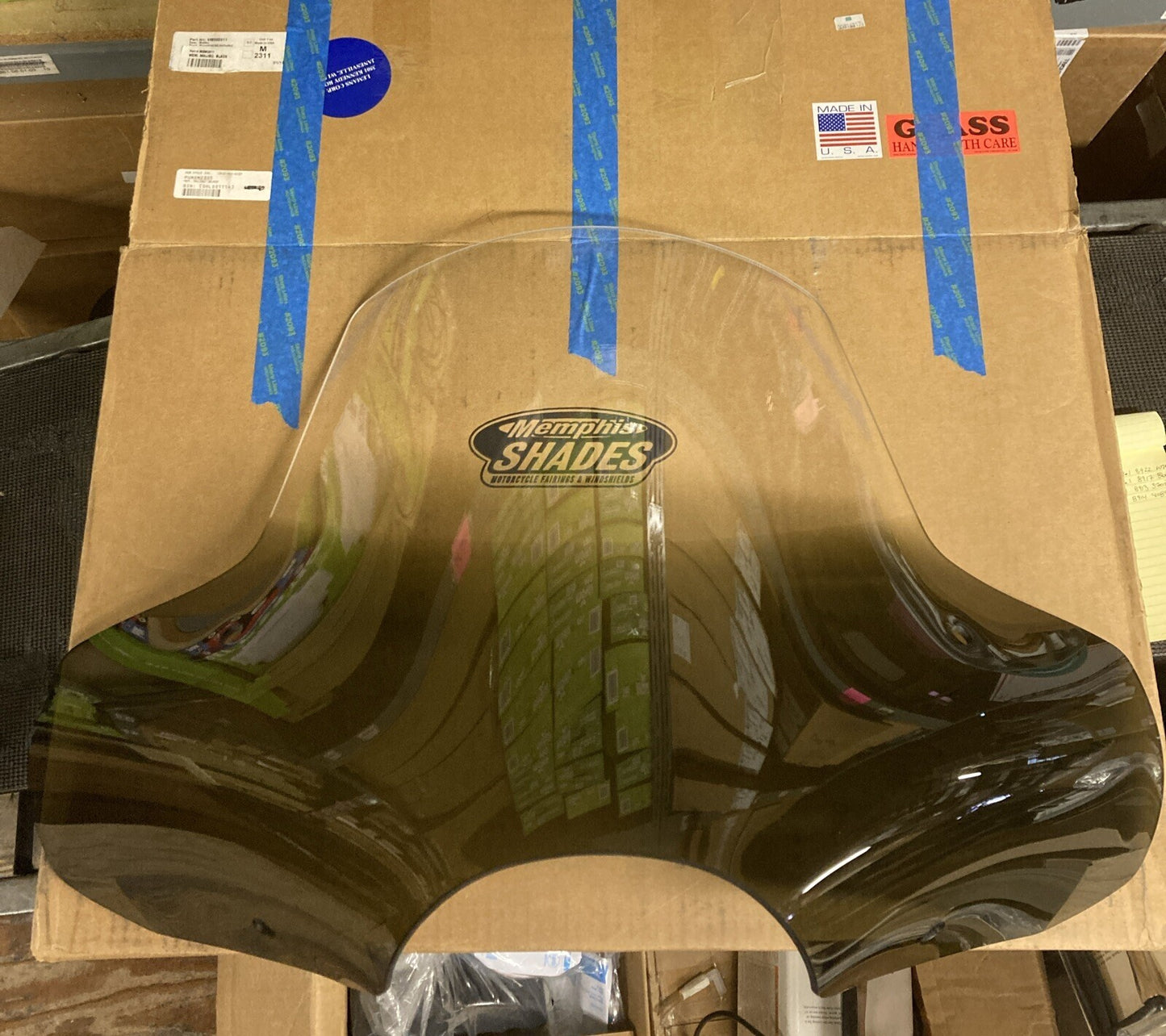 NEW MEMPHIS SHADES MEM2311 Malibu 4-Point Mount Windshield Gradient Black