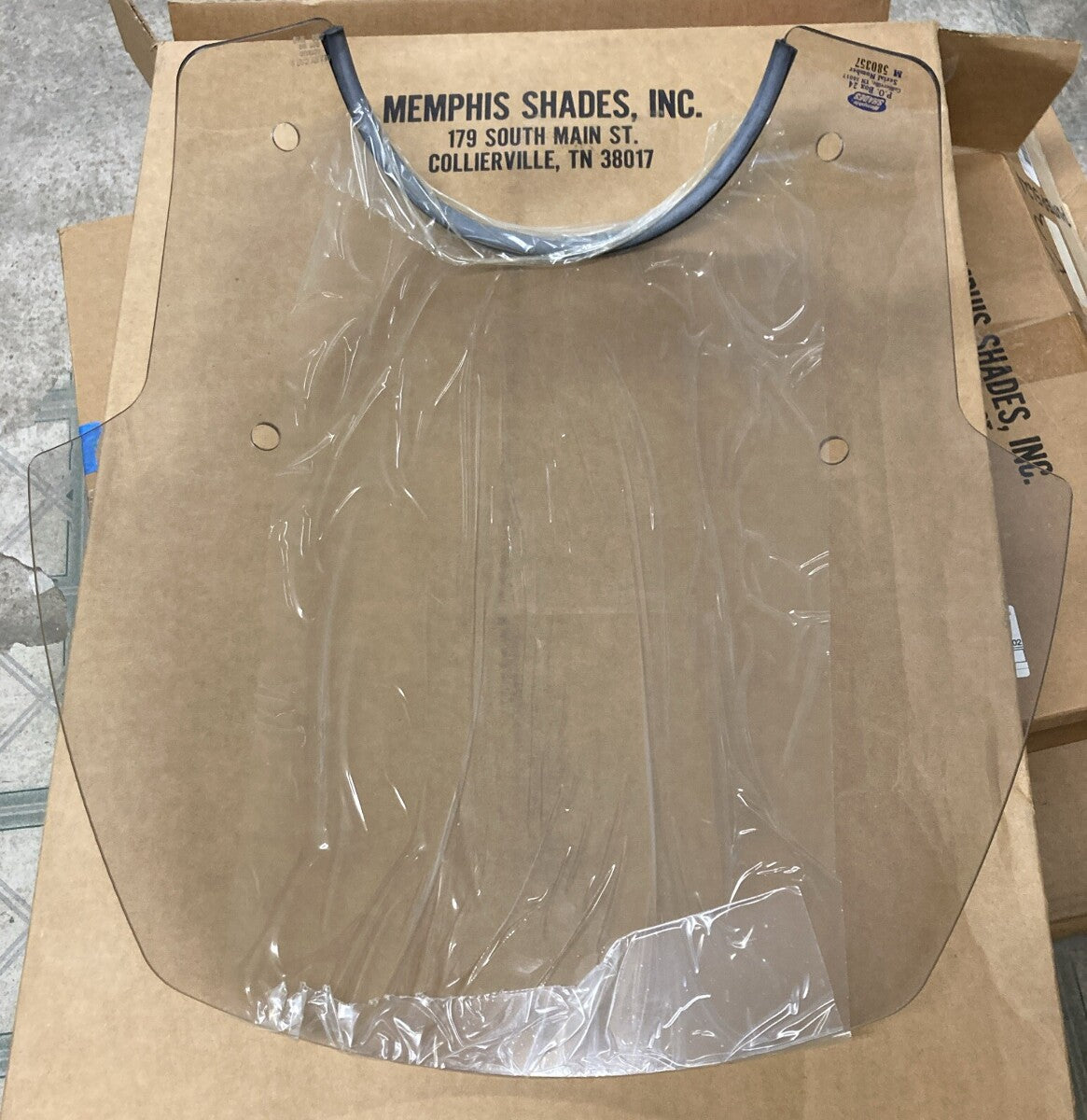 NEW MEMPHIS SHADES MEP5629 ALLEYCAT 9"HEADLIGHT WINDSHIELD-SOLAR