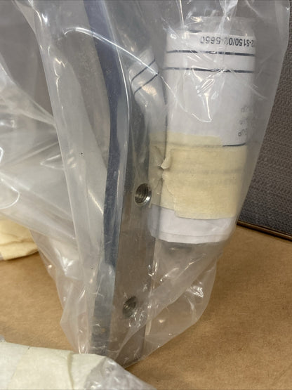 NEW COBRA 02-5650 SHORT SISSY BAR W/PAD HONDA VTX 1300C/1800C/F 02-UP