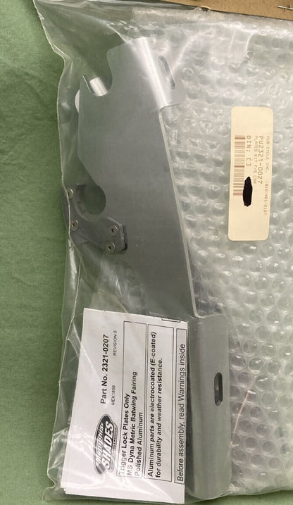 NEW MEMPHIS SHADES 2321-0207 TRIGGER LOCK Plates-Only Kit for Batwing Fairing