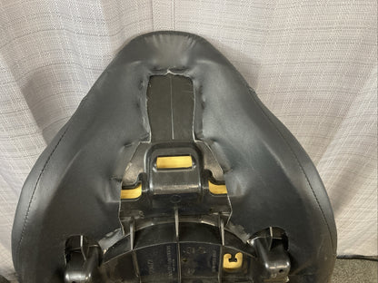 NEW GENUINE HARLEY DAVIDSON 52320-09 SEAT Touring Models 08- Up