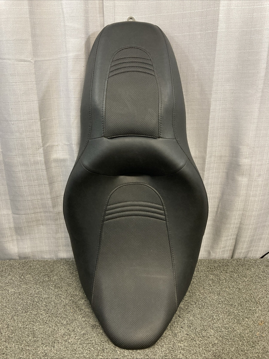 NEW GENUINE HARLEY DAVIDSON 52320-09 SEAT Touring Models 08- Up