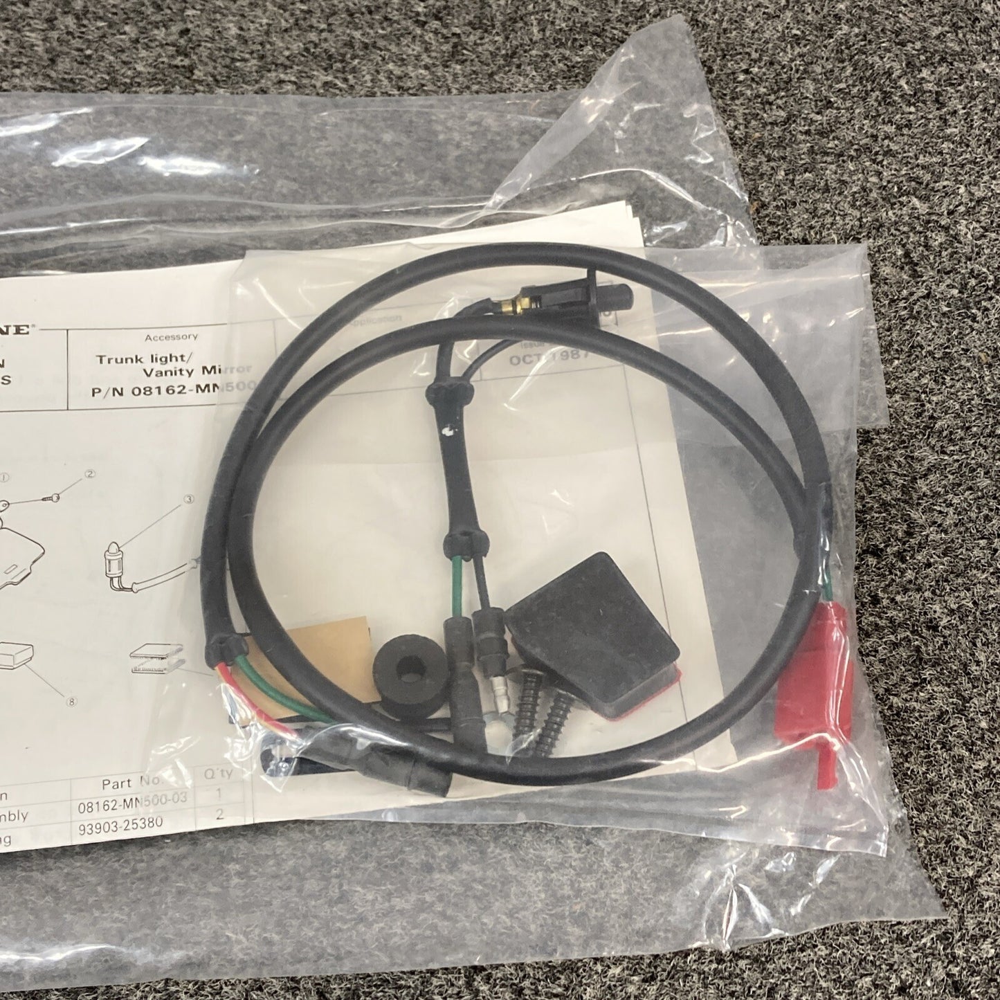 NEW HONDALINE 08162-MN500 TRUNK L/G  V/N LIGHT/MIRROR