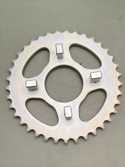 NEW GENUINE SUNSTAR 91-9537 37 TOOTH SPROCKET