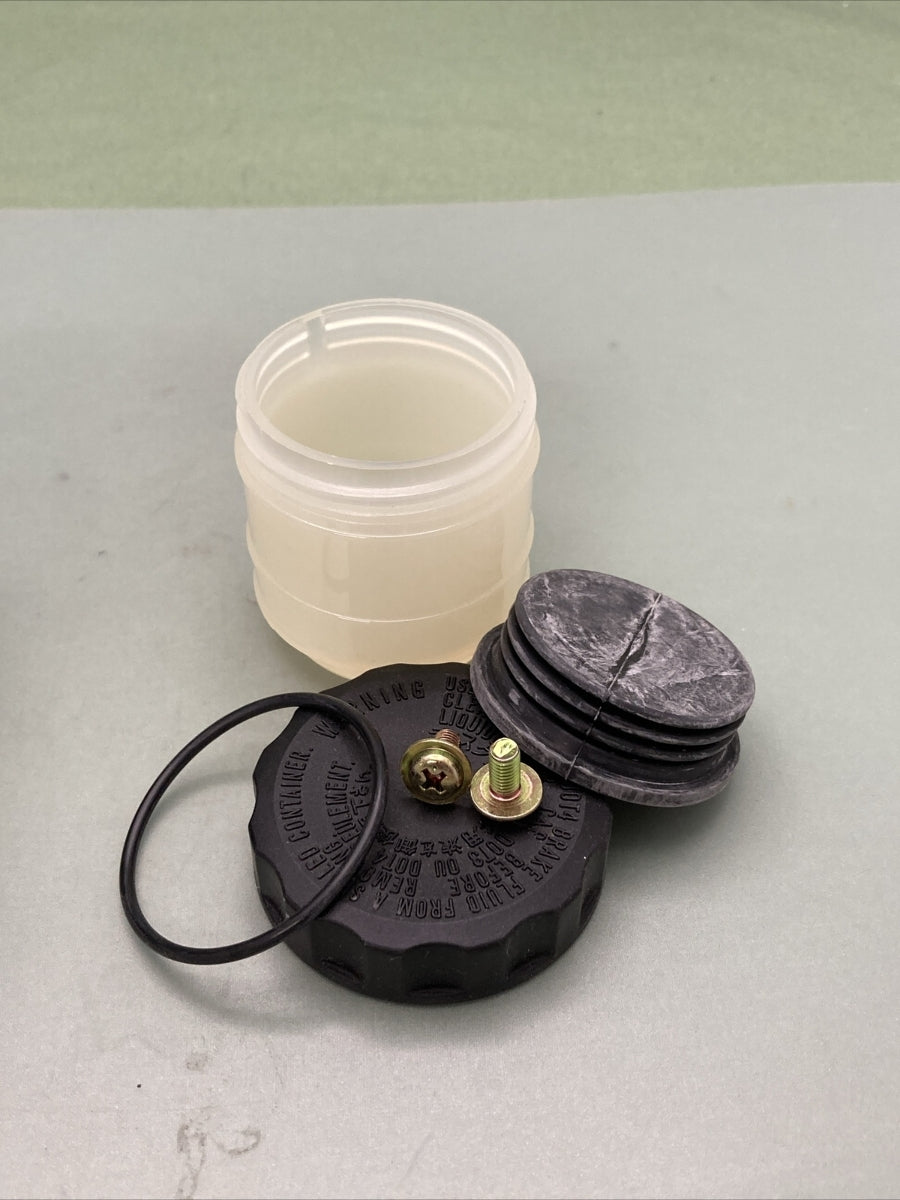 NEW TOUR MAX 32-1317 HONDA MASTER CYLINDER RESERVOIR KIT