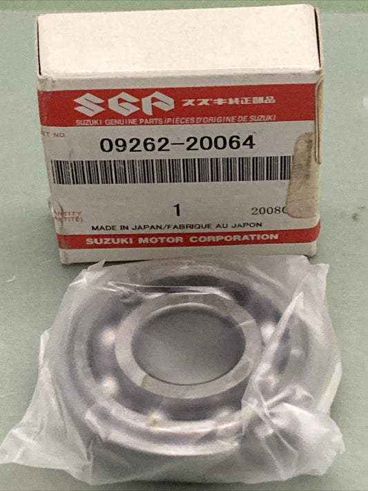 NEW GENUINE SUZUKI 09262-20064 CRANKSHAFT BEARING (20X47X14)