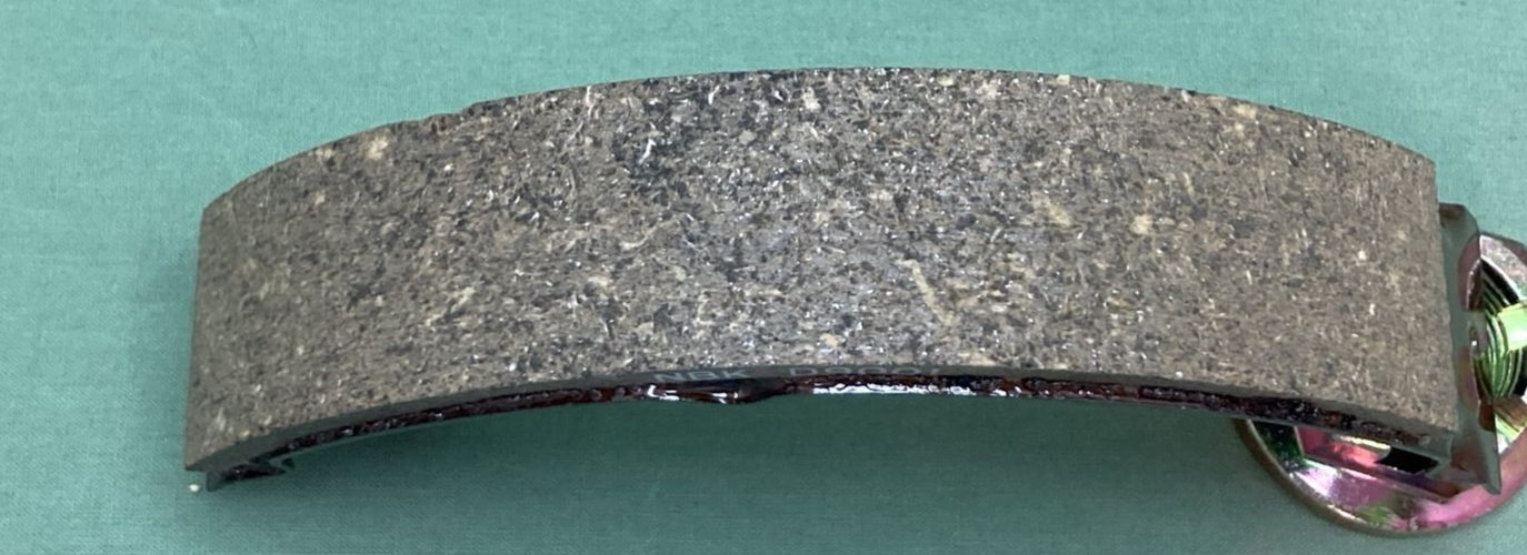 QTY 2 NEW GENIUNE KAWASAKI 41047-1052 Shoe Assembly, Brake, Rear