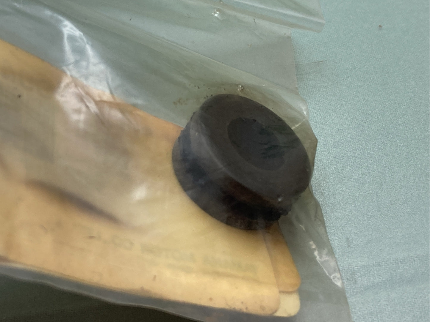 NEW GENUINE YAMAHA 90480-15058-00 GROMMET