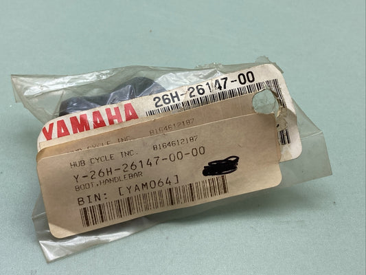 NEW GENUINE YAMAHA 26H-26147-00 BOOT, HANDLEBAR