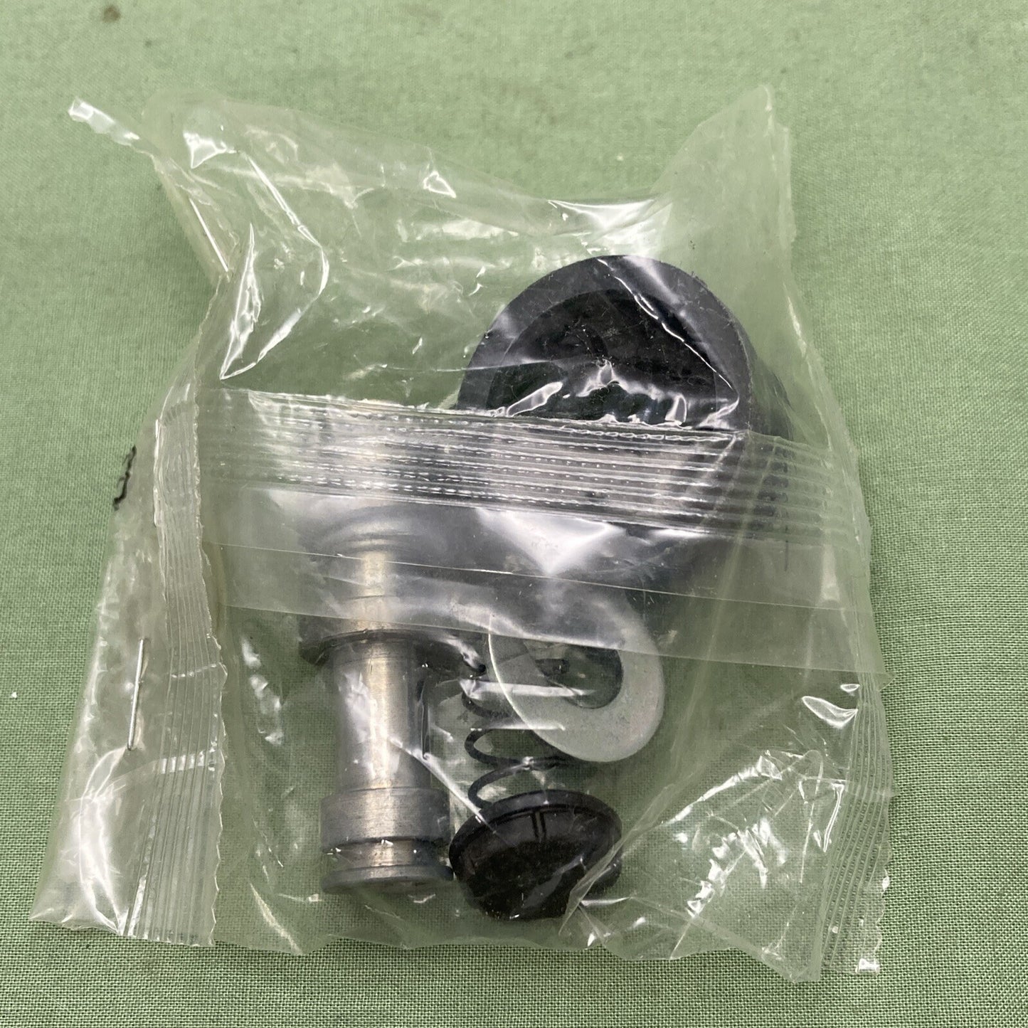 NEW GENUINE YAMAHA 4W1-W0041-00 REAR Cylinder Kit, Master
