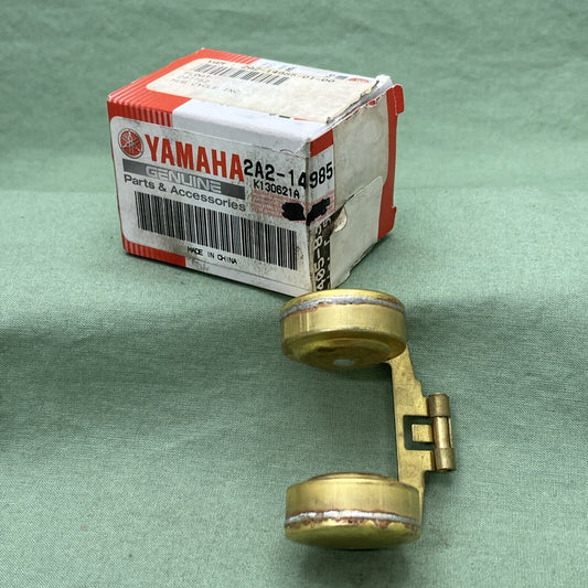 NEW GENUINE YAMAHA 2A2-14985-01 CARBURETOR Float