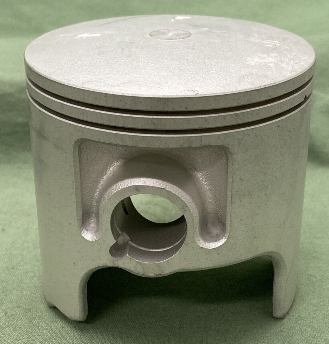 NEW GENUINE YAMAHA 61X-11636-02 CRANKSHAFT PISTON (0.50MM O/s)