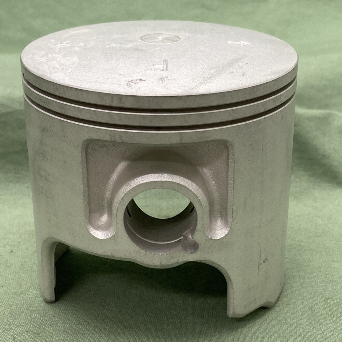 NEW GENUINE YAMAHA 61X-11636-02 CRANKSHAFT PISTON (0.50MM O/s)
