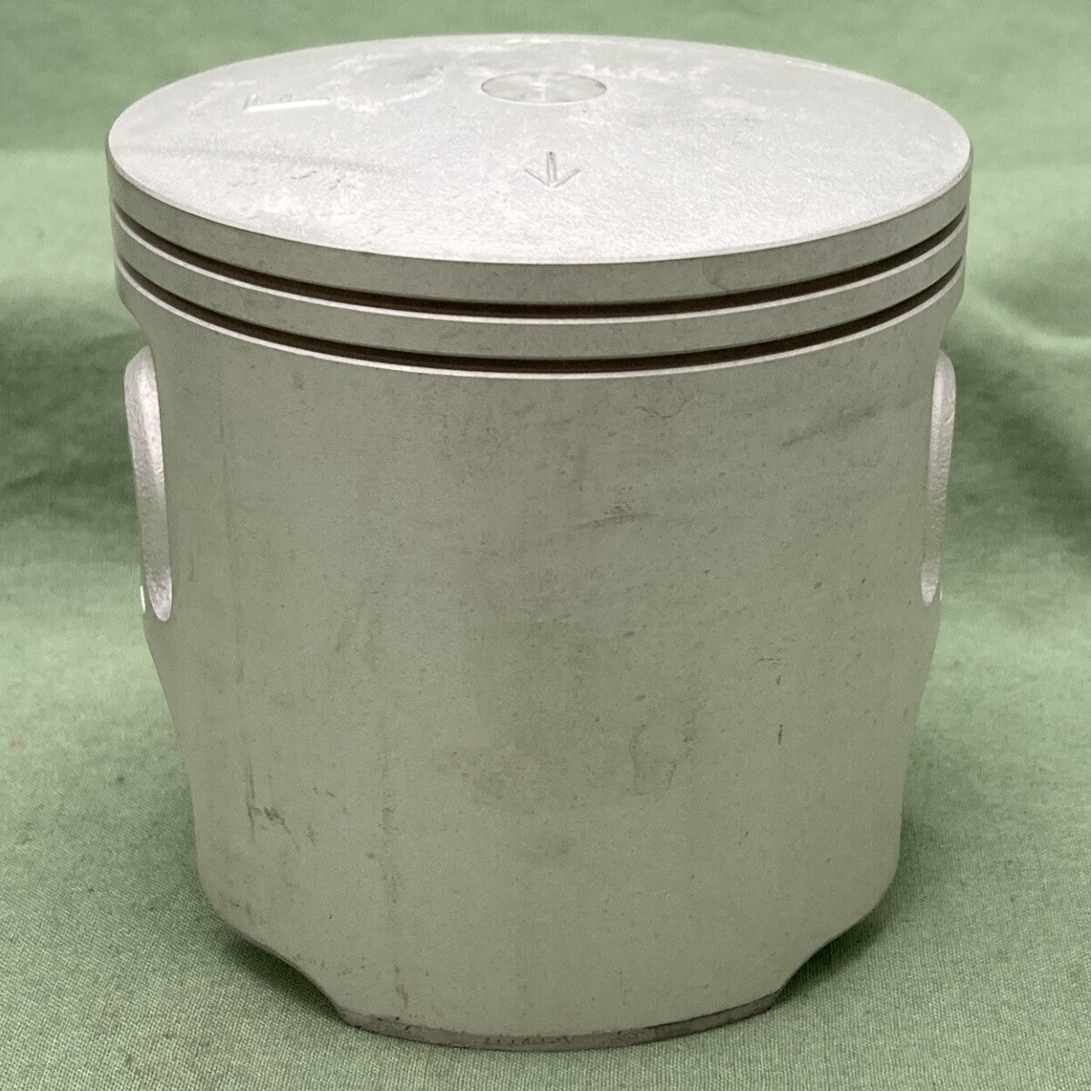 NEW GENUINE YAMAHA 61X-11636-02 CRANKSHAFT PISTON (0.50MM O/s)