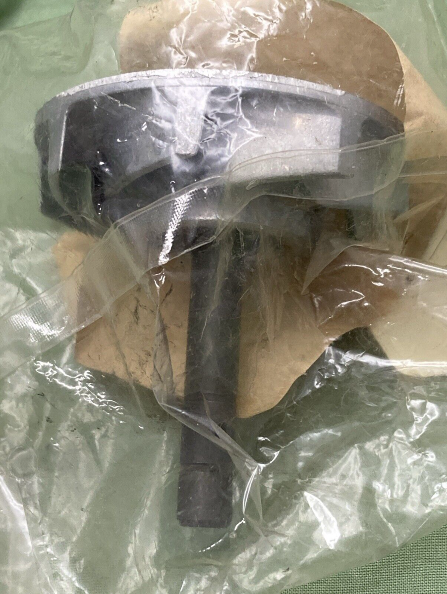 NEW GENUINE YAMAHA 1FK-12450-00 Impeller Shaft Assembly