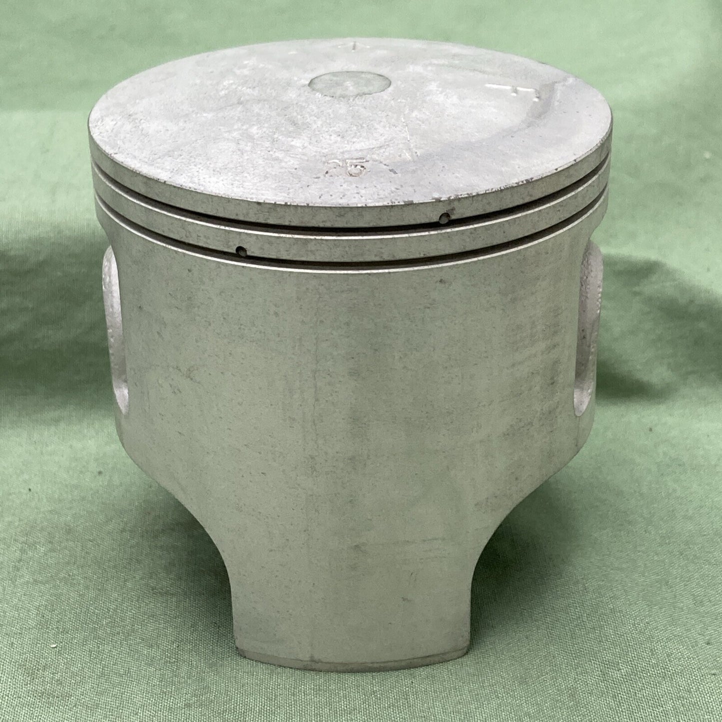 NEW GENUINE YAMAHA 6M6-11635-01 CRANKSHAFT Piston 1 O/s 0.25