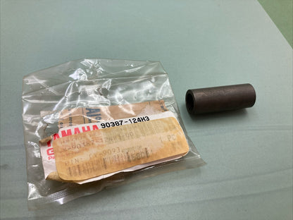 NEW GENUINE YAMAHA 90387-124H3 COLLAR