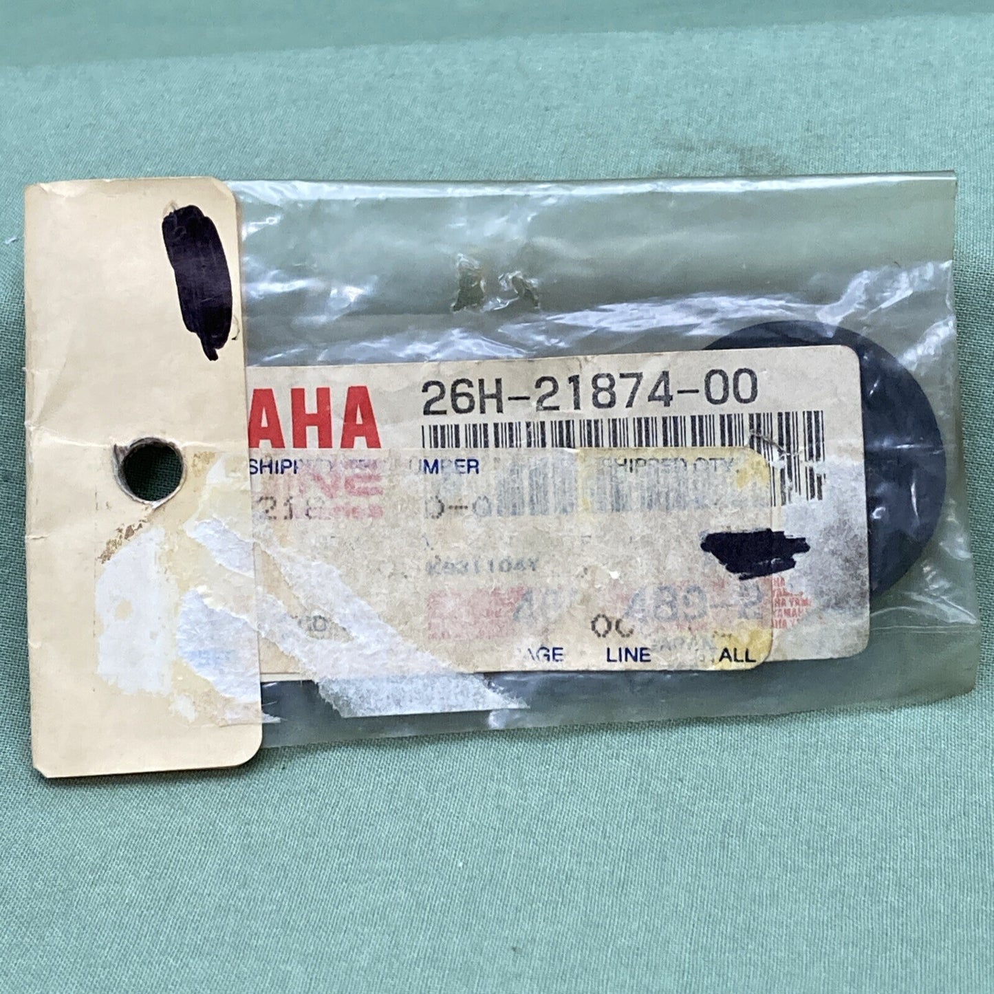 NEW GENUINE YAMAHA 26H-21874-00 FAIRING 2 Gasket