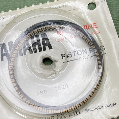 NEW GENUINE YAMAHA 5G2-11610-00 Piston Ring Set Std