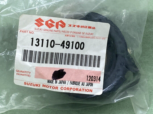 NEW GENUINE SUZUKI 13110-49100 CYLINDER HEAD Pipe, Intake Rh