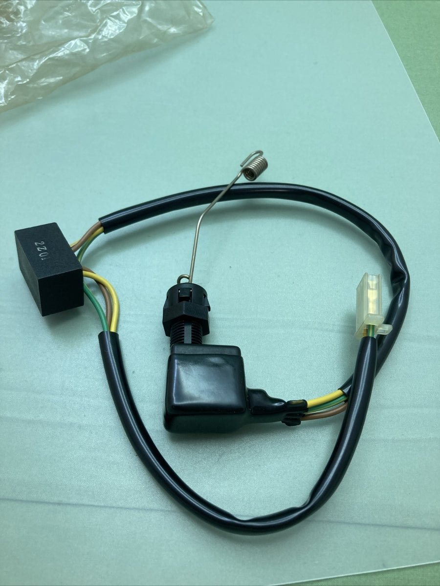 NEW GENUINE YAMAHA 2WR-82530-00 STOP SWITCH ASSEMBLY