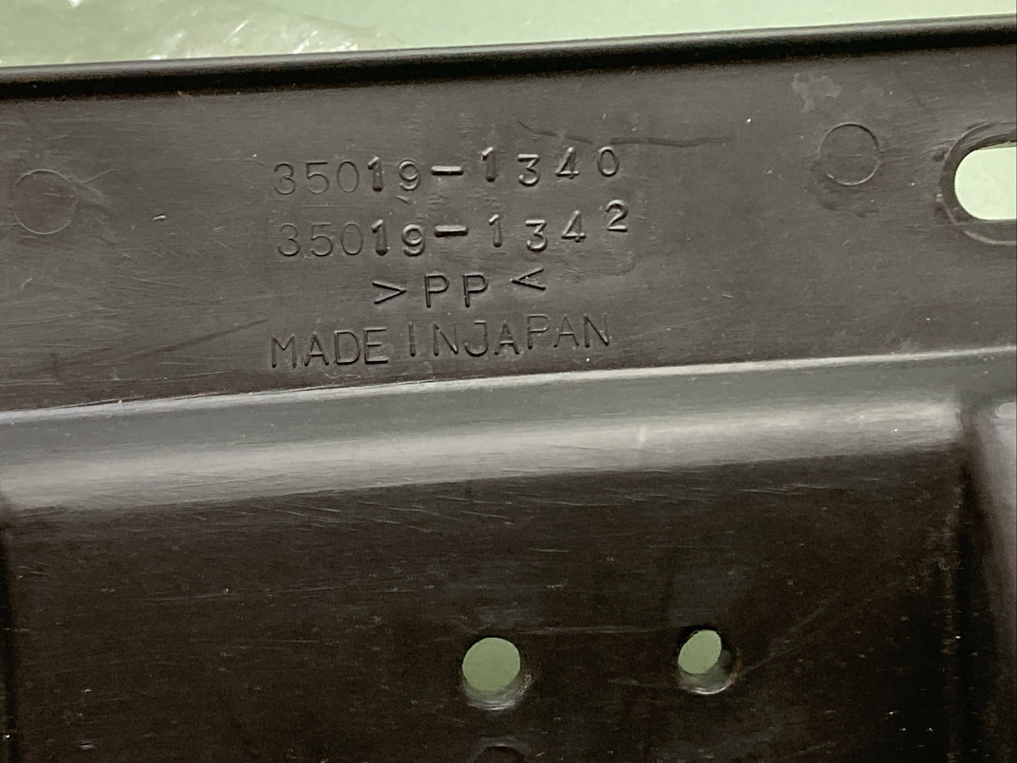 NEW GENUINE KAWASAKI 35019-1340 FLAP, RR