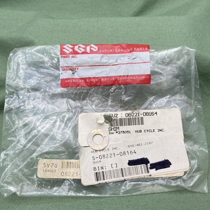 QTY 2 NEW GENUINE SUZUKI 08221-08164 FOOTREST Shim