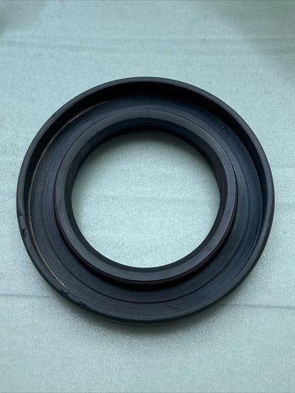 NEW KAWASAKI 92050-076 OIL SEAL