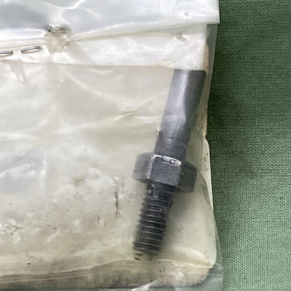 NEW GENUINE SUZUKI 26237-20400 Bolt, Kick Shaft Spring