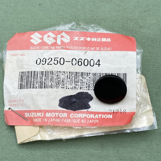 QTY 2 NEW GENUINE SUZUKI 09250-06004 STEERING STEM CAP
