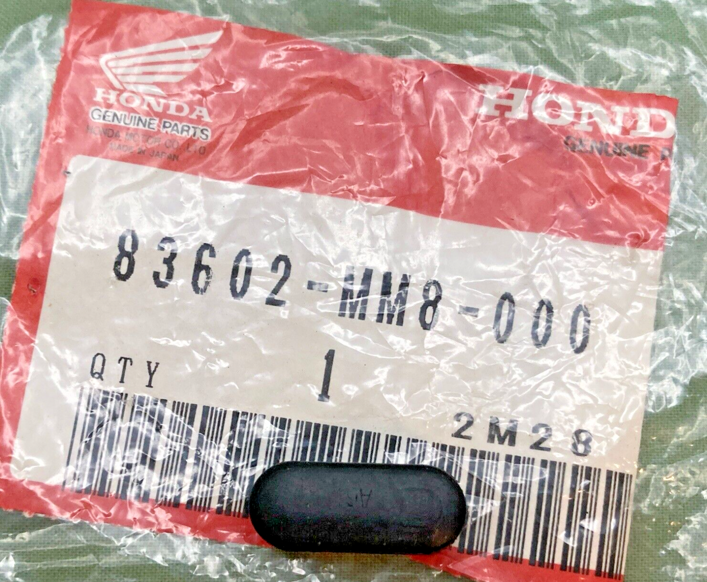 NEW GENUINE HONDA 83602-MM8-000 SIDE COVER GROMMET