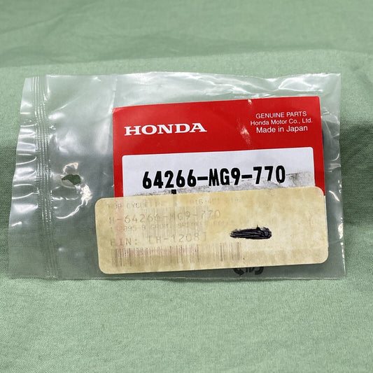 NEW GENUINE HONDA 64266-MG9-770 GROMMET, Speaker Panel