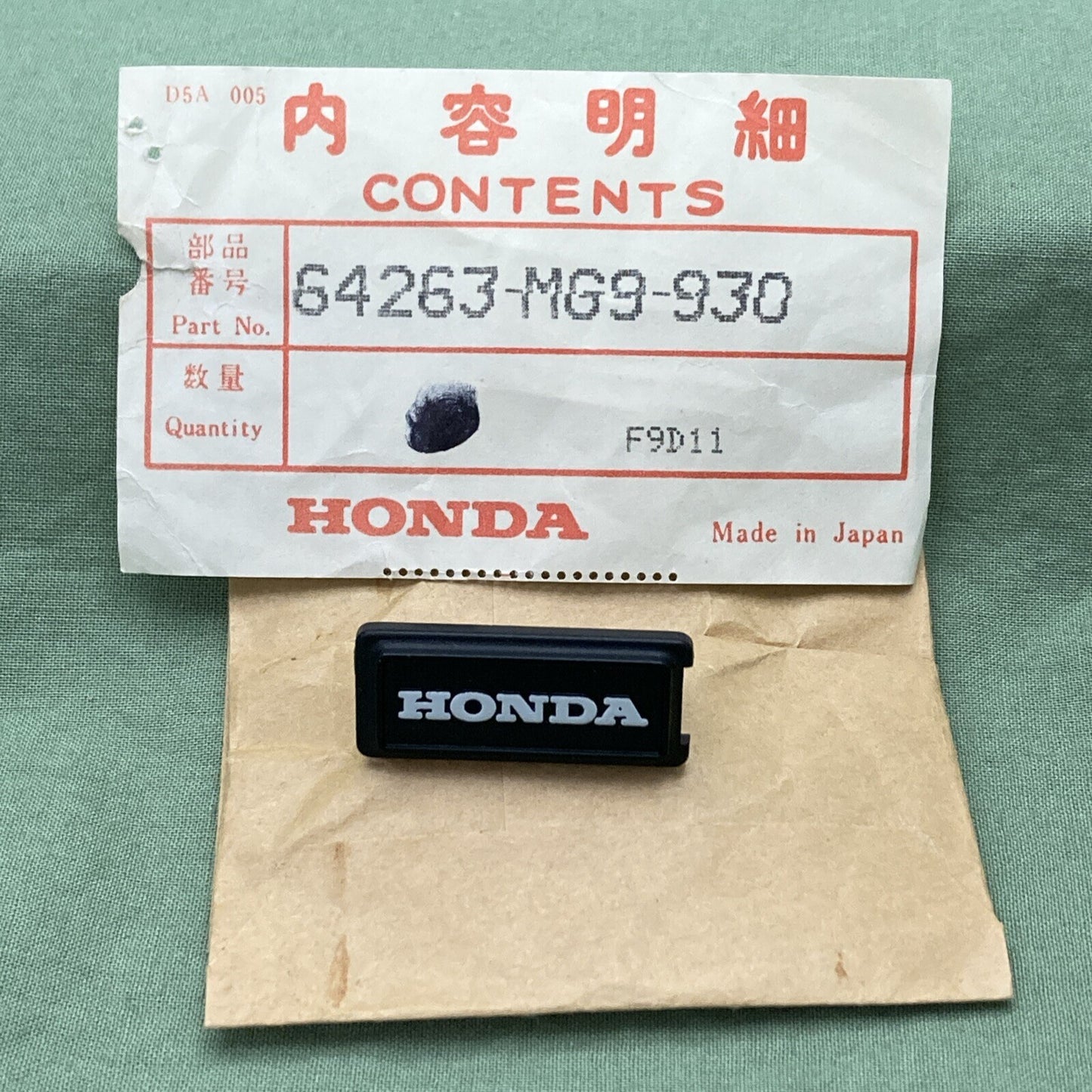 NEW GENUINE HONDA 64263-MG9-930 EMBLEM Speaker Grille