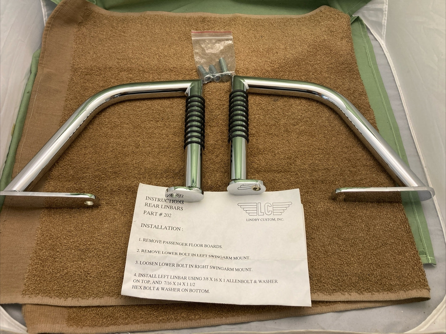 NEW GENUINE LINDBY 190067 REAR LINBARS FOR '96-'17 HARLEY SOFTAIL