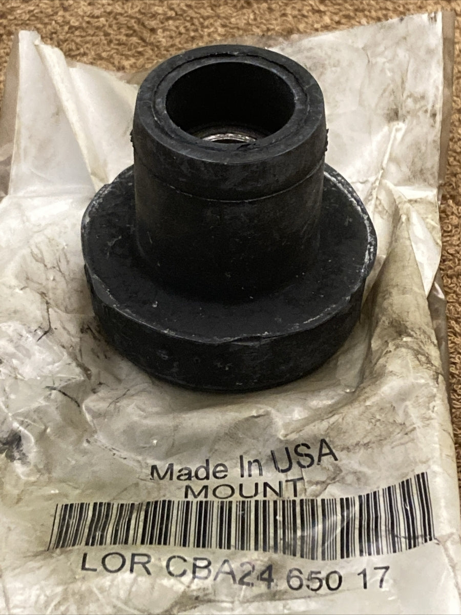 NEW REPLACES FREIGHTLINER LOR-CBA24-650-17 RUBBER MOUNT