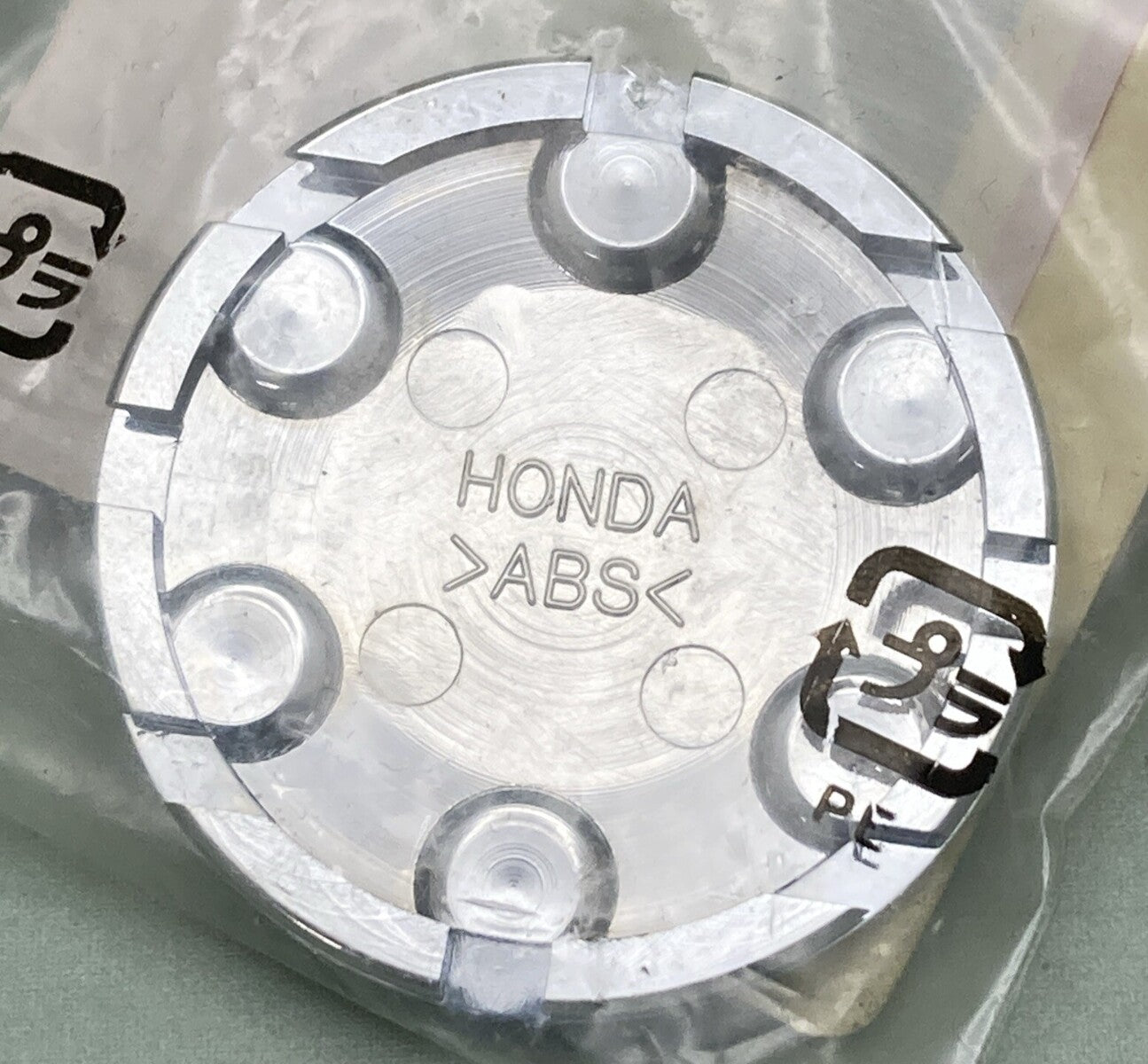 NEW GENUINE HONDA 90312-MCA-000 FRAME Cap, Pivot