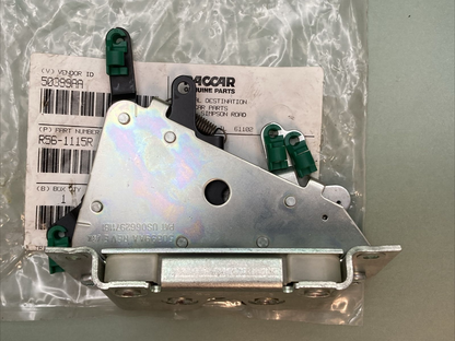 NEW GENUINE PACCAR R56-1115R RH DOOR LATCH W/ BYPASS