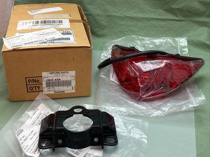NEW GENUINE KAWASAKI 23025-0350 LAMP, TAIL