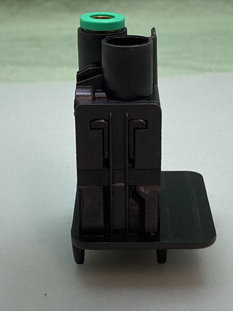 NEW GENUINE PETERBILT 08-03333-004 VALVE-AIR ROCKER OPERATED PTO