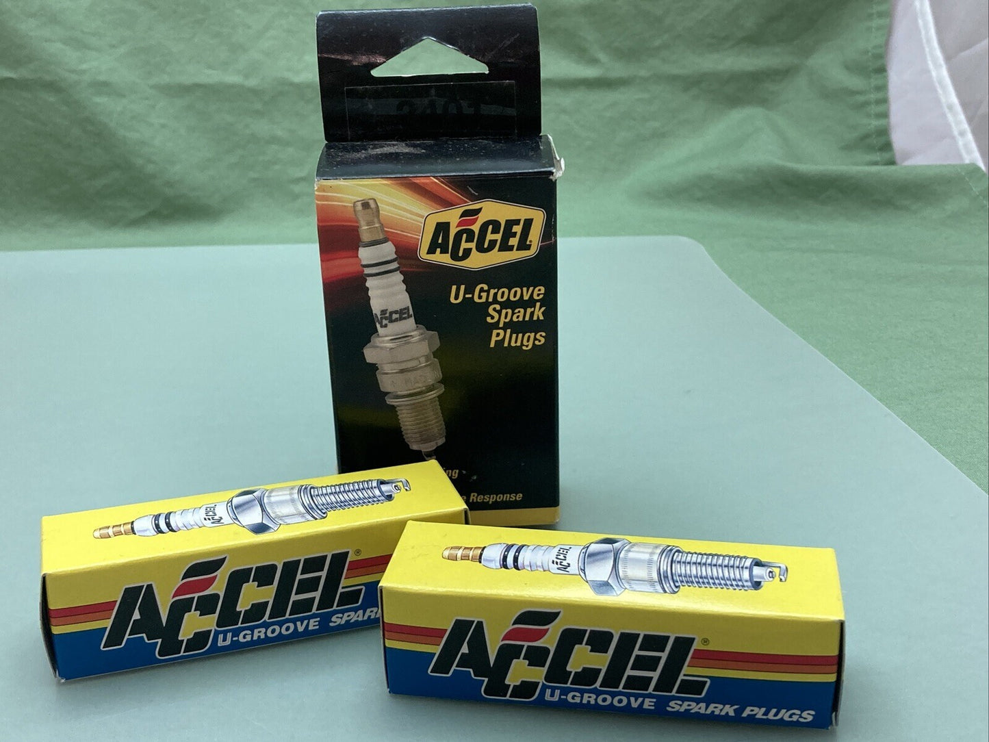 QTY 2 NEW ACCEL 2401 U-GROOVE SPARK PLUGS