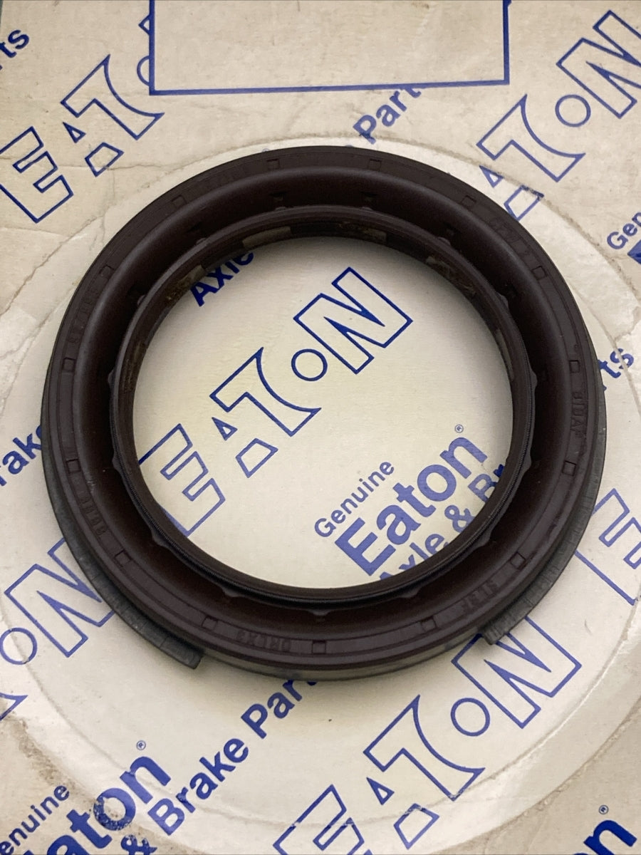NEW GENUINE EATON 127720 OIL SEAL SUPERCEDES 119431