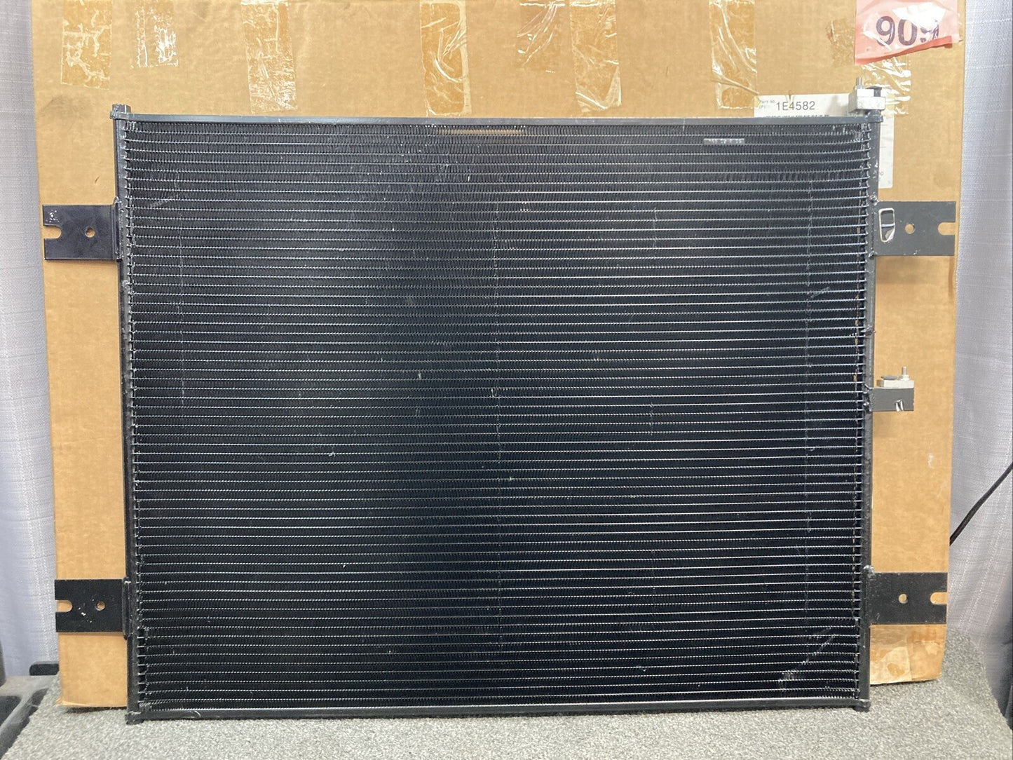 NEW GENUINE MODINE 1E4582 A/C Condenser Peterbilt 04-1416