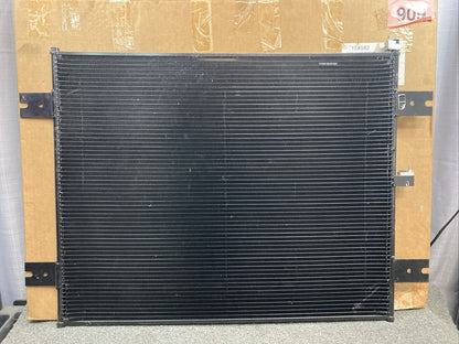NEW GENUINE MODINE 1E4582 A/C Condenser Peterbilt 04-1416