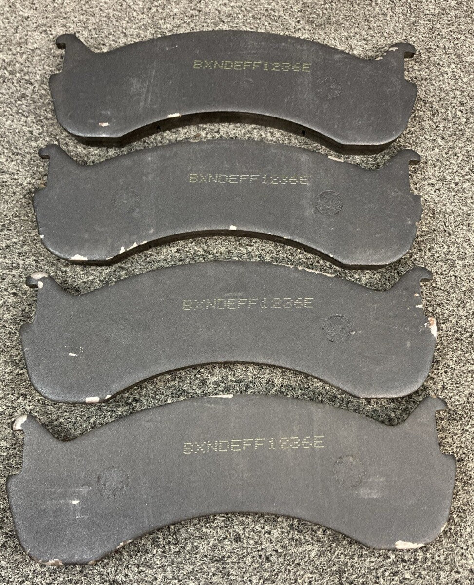 NEW GENUINE BENDIX MKD786A DISC BRAKE PAD SET NO CLIPS